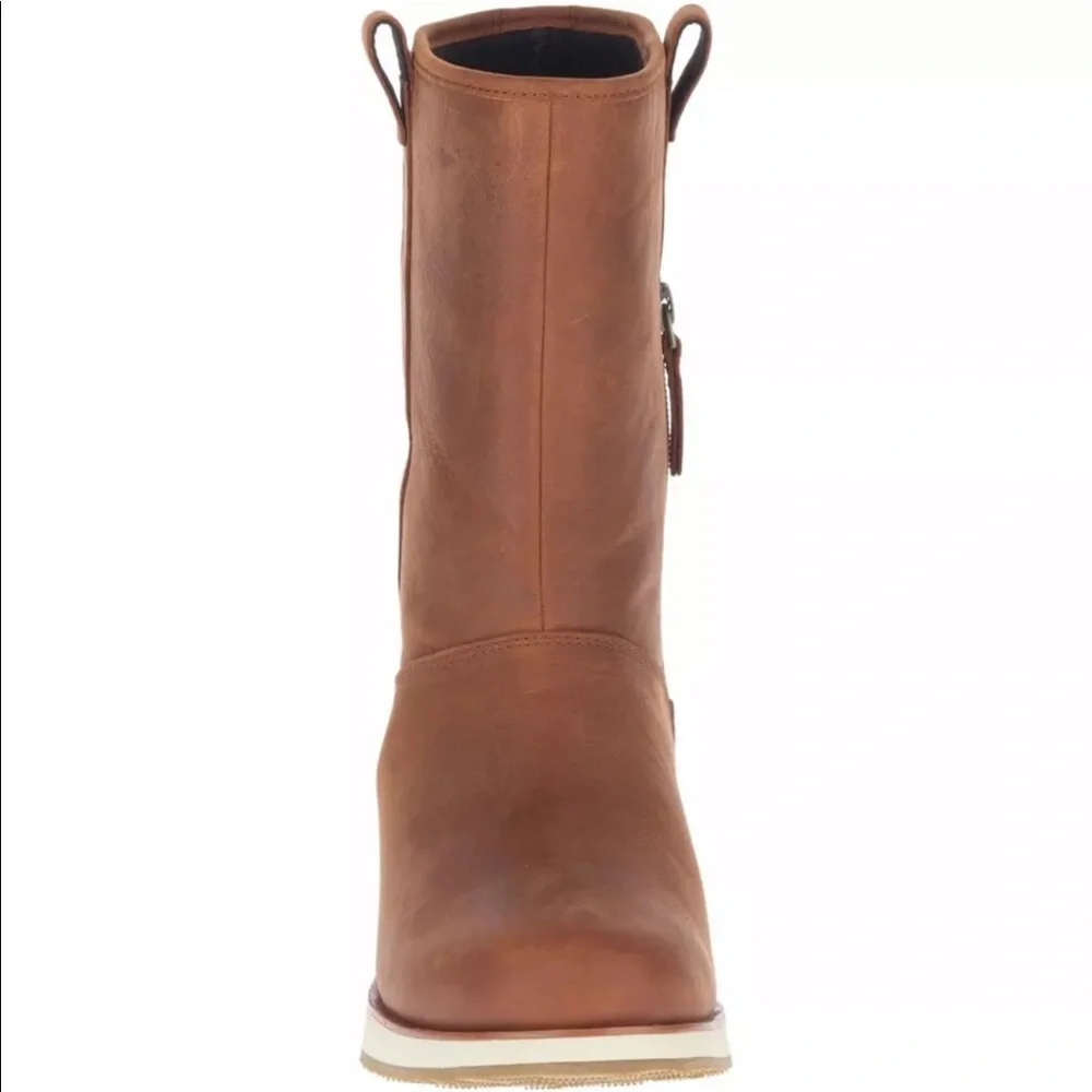 NWT Woman’s Merrell Roam Waterproof Pull On Boots‎